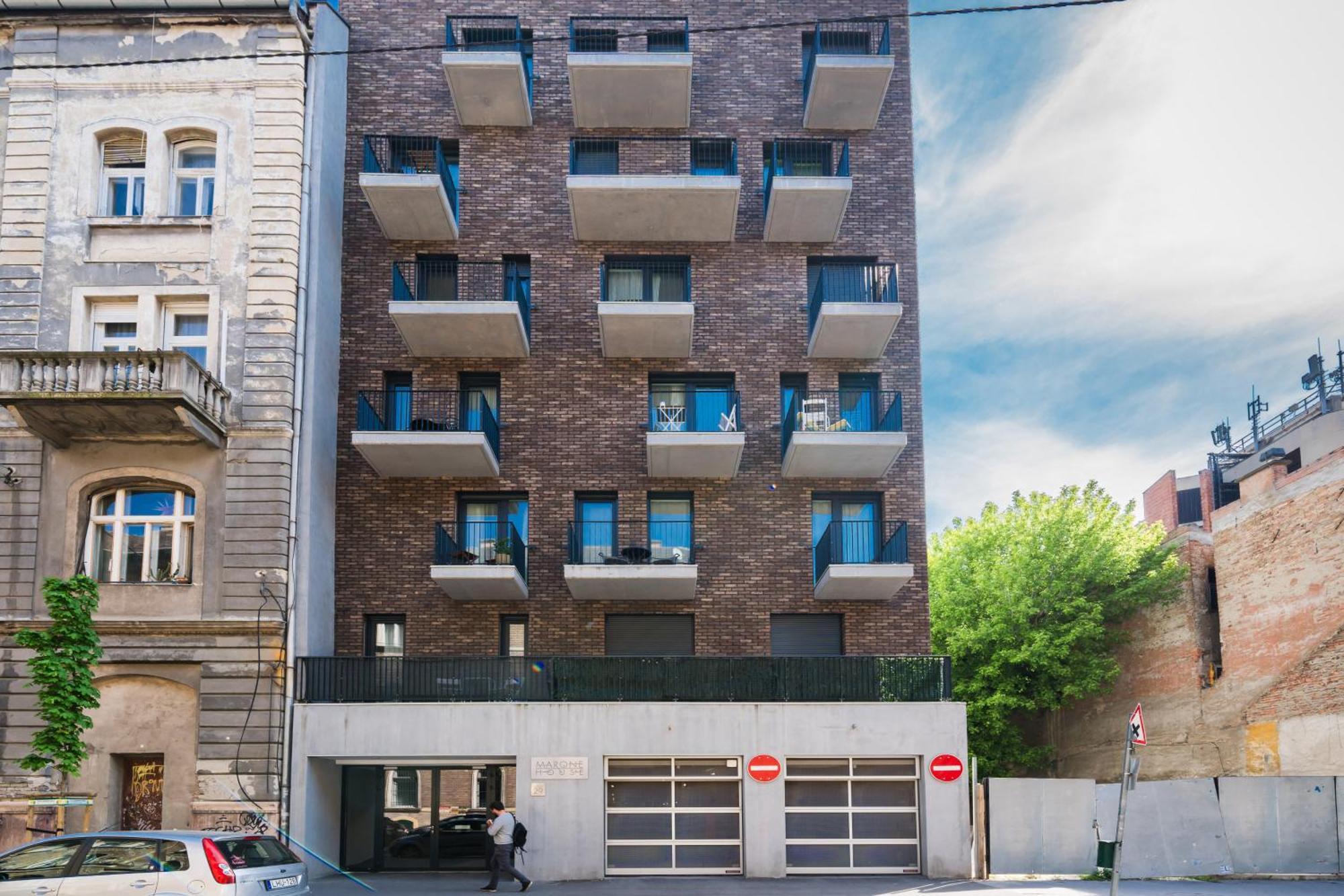 New Blue Danube Apartment With Balcony And Parking Budapest Ngoại thất bức ảnh