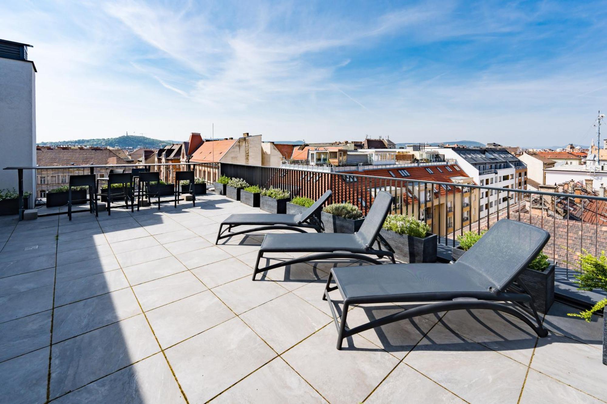 New Blue Danube Apartment With Balcony And Parking Budapest Ngoại thất bức ảnh